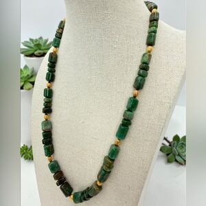 Mineral Grade Emerald Nugget Bead Necklace GoldTone Spacers Toggle Clasp 18” 53g